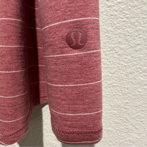 Lululemon Tank All Tied Up SZ 4 - Picture 7 of 10